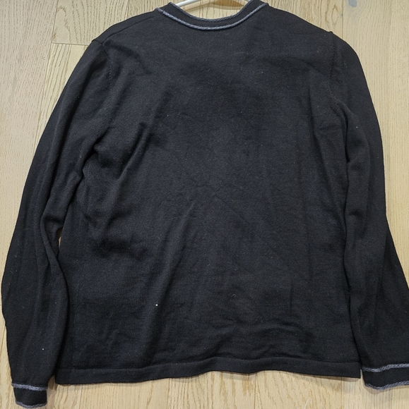 CHANEL Uniform Bow Cardigan with CC Pocket - Picture 5 of 8